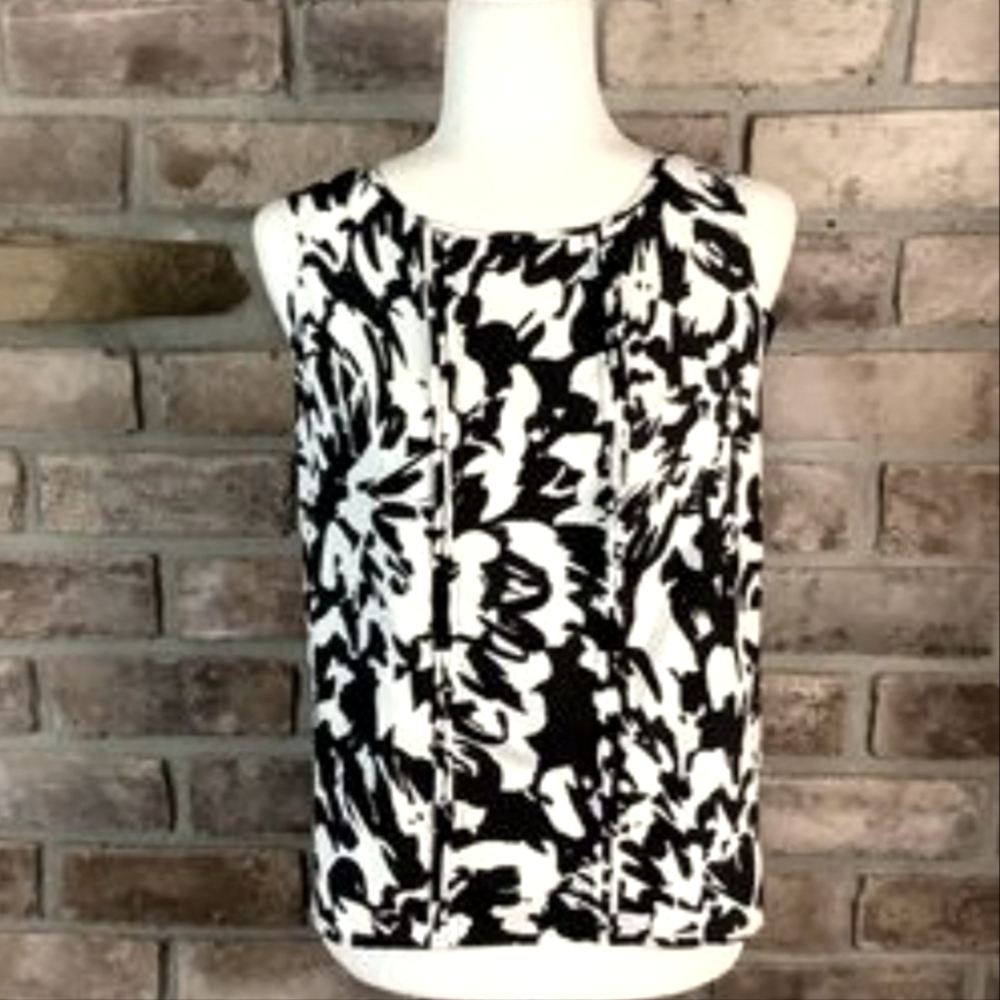 Kasper Black & White sleeveless Blouse - M